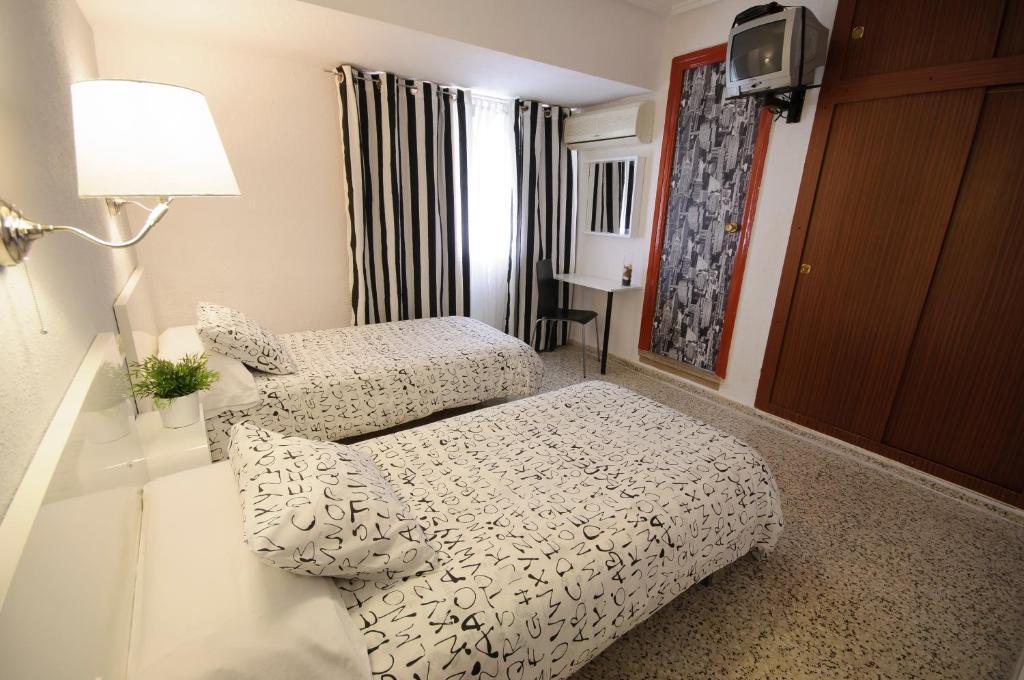 Hostal On Dormire Valencia Valência Quarto foto